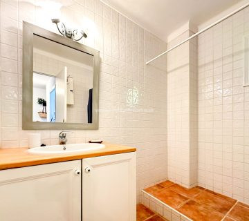 Na predaj apartmán v srdci Font de Sa Cala, len pár krokov od mora, Malorka