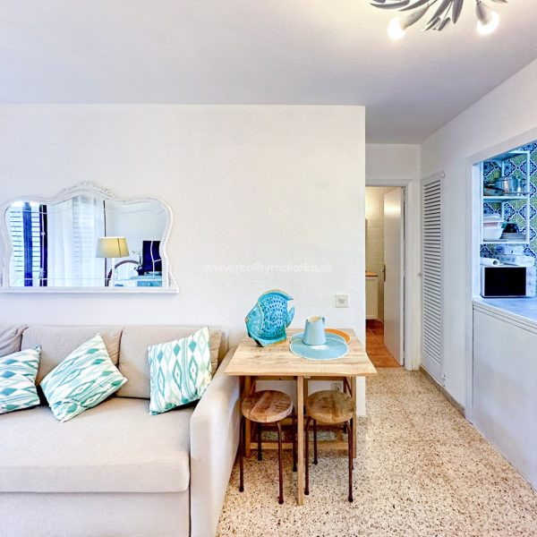 Na predaj apartmán v srdci Font de Sa Cala, len pár krokov od mora, Malorka