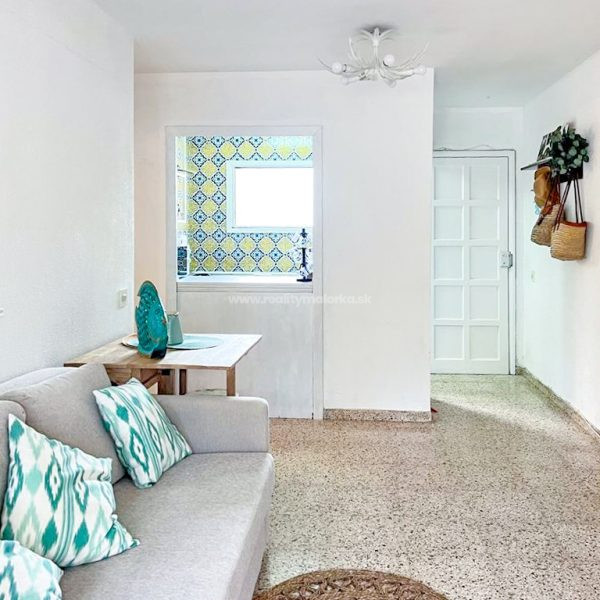 Na predaj apartmán v srdci Font de Sa Cala, len pár krokov od mora, Malorka