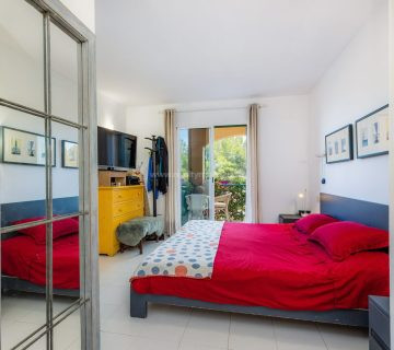 Na predaj úžasný mezonet s terasou a spoločným bazénom vo Font de Sa Cala, Malorka Na predaj úžasný mezonet s terasou a spoločným bazénom vo Font de Sa Cala, Malorka