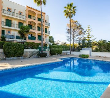 Na predaj úžasný mezonet s terasou a spoločným bazénom vo Font de Sa Cala, Malorka Na predaj úžasný mezonet s terasou a spoločným bazénom vo Font de Sa Cala, Malorka