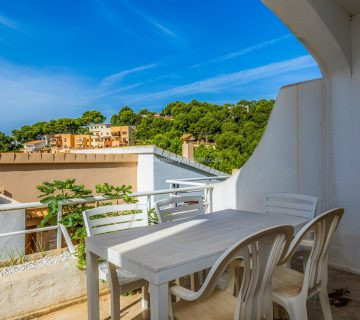 Na predaj apartmán v Canyamel, pár krokov od mora a so spoločným bazénom, Malorka