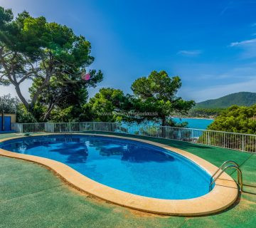 Na predaj apartmán v Canyamel, pár krokov od mora a so spoločným bazénom, Malorka