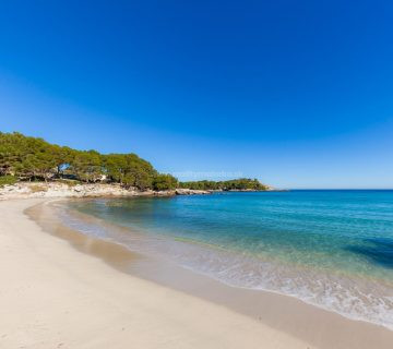 Na predaj úžasný mezonet s terasou a spoločným bazénom vo Font de Sa Cala, Malorka Na predaj úžasný mezonet s terasou a spoločným bazénom vo Font de Sa Cala, Malorka