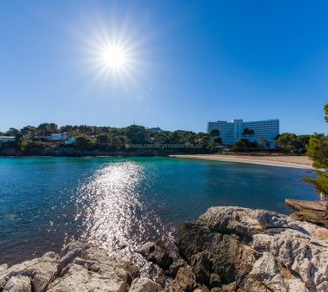 Na predaj úžasný mezonet s terasou a spoločným bazénom vo Font de Sa Cala, Malorka Na predaj úžasný mezonet s terasou a spoločným bazénom vo Font de Sa Cala, Malorka
