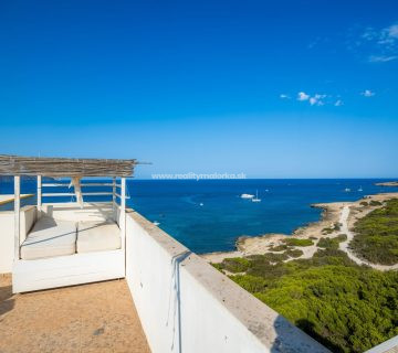 Na predaj fantastický apartmán s výhľadom na more v Cala Millor, Malorka