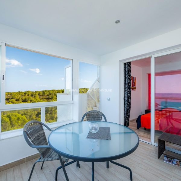 Na predaj fantastický apartmán s výhľadom na more v Cala Millor, Malorka