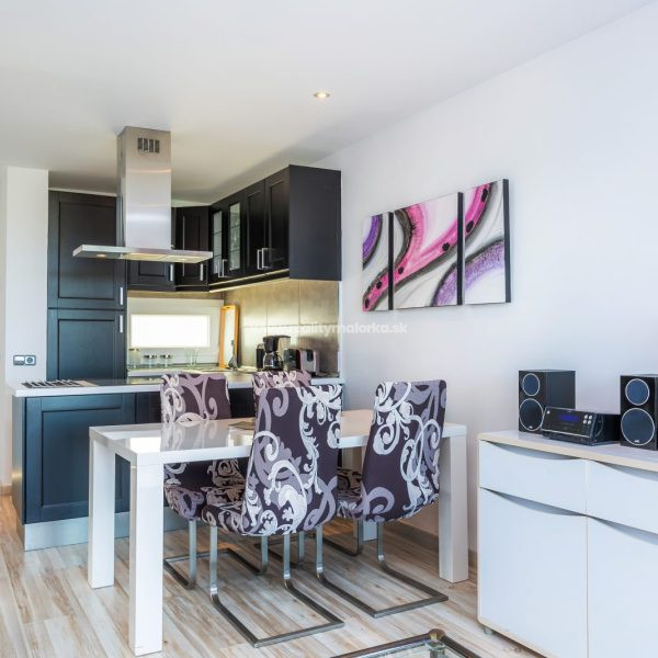 Na predaj fantastický apartmán s výhľadom na more v Cala Millor, Malorka