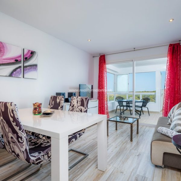 Na predaj fantastický apartmán s výhľadom na more v Cala Millor, Malorka